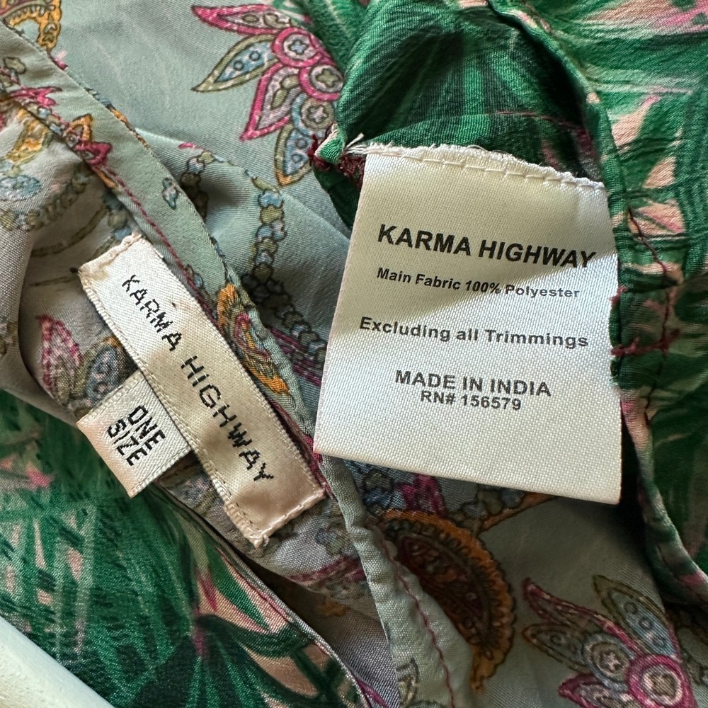 Karma Highway Mixed Pattern Patchwork V Neck Tass… - image 5